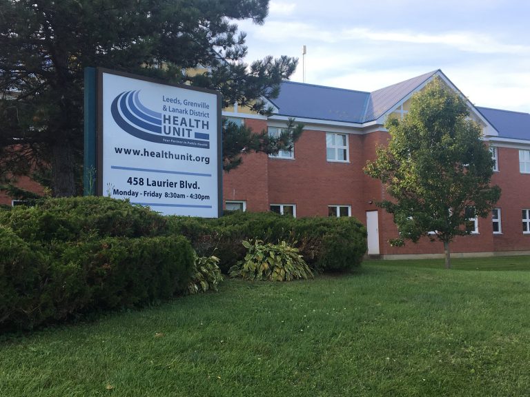 Leeds Grenville Lanark Health Unit Warns about Harmful Algal Blooms