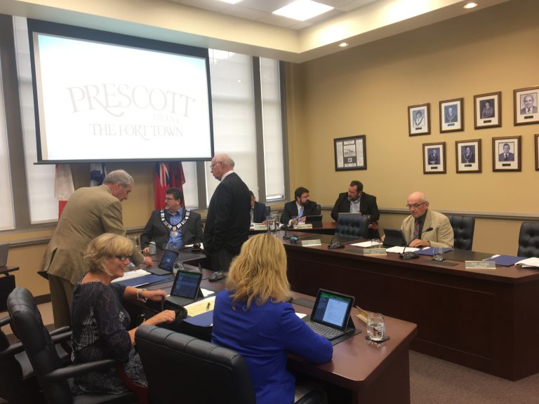 Prescott Council supports proposed shuttle bus service