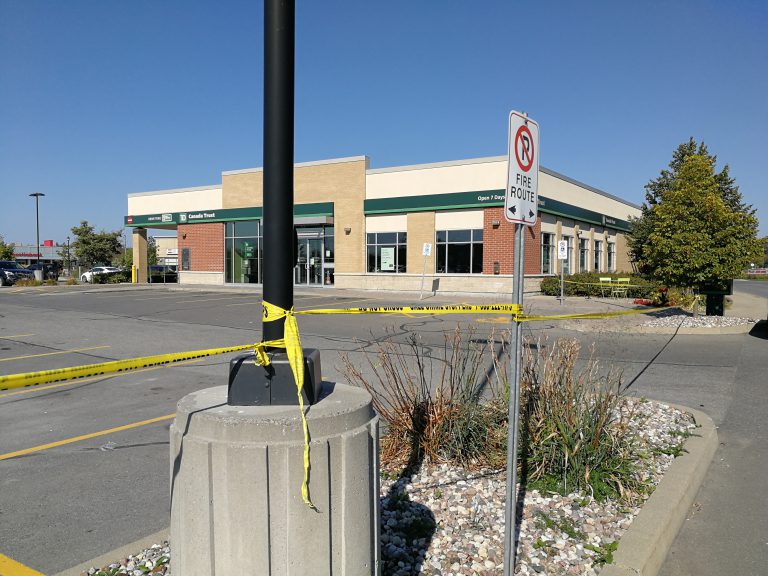 Suspect apprehended in Kemptville bank robbery