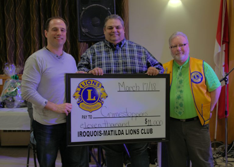 Lions Club Donate to Crime Stoppers