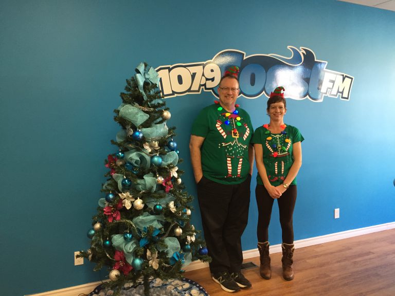 Christmas Elves Giving Gifts in Prescott