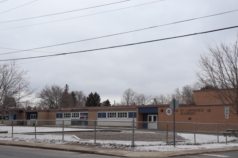 ‘Mom 2 Mom’ Sale Raising Money for Local School