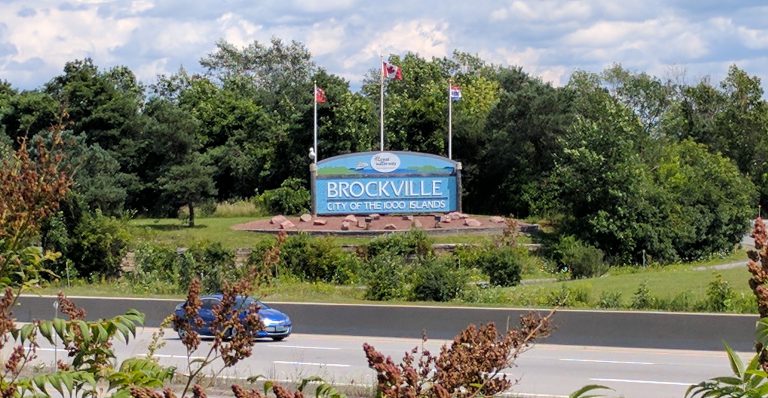 HMCS Oriole stopping in Brockville, offering tours this weekend