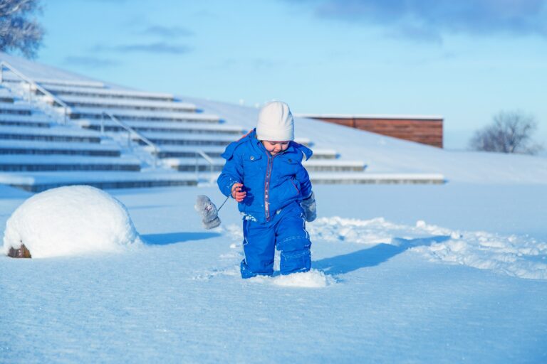 Family and Children’s Services of Lanark, Leeds and Grenville hosting snowsuit donation campaign