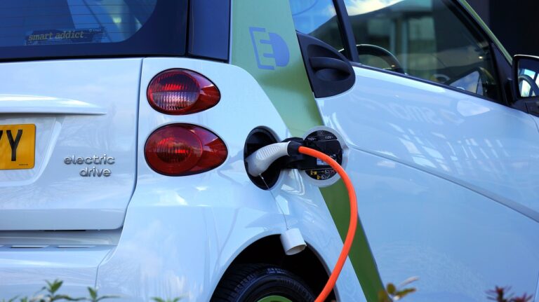 Prescott council looking to offset costs of electric vehicle charging stations