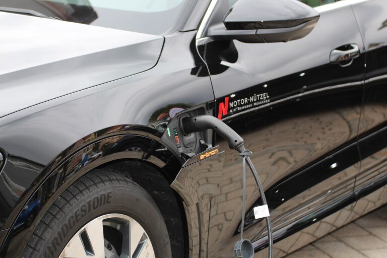 Prescott’s electric vehicle charging stations now cost $2 per hour to use