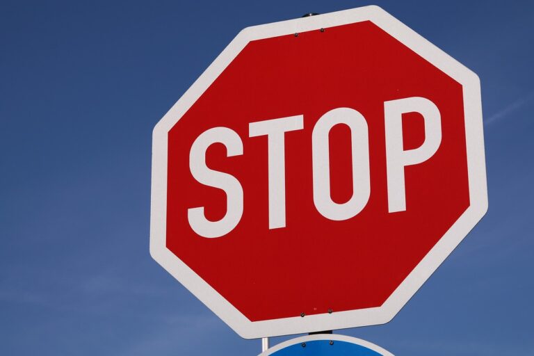 Prescott approves new Sophia Street stop signs