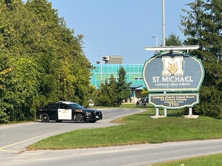 Breaking: Second teenager arrested in connection with school threats